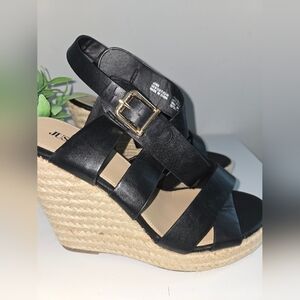 🍒JustFab Black Crisscross Sandals with Ankle Strap